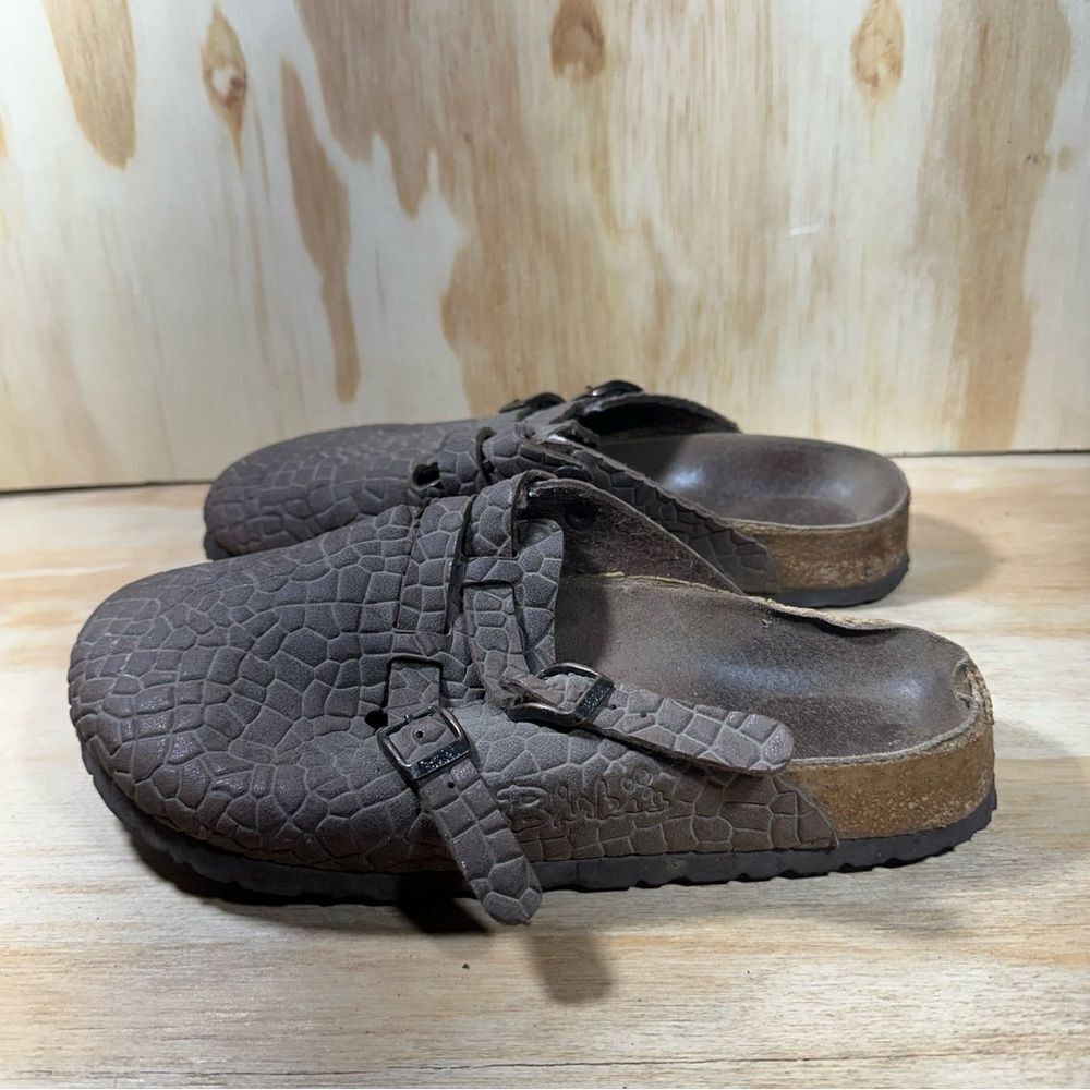 BirkenstockβBrown Crocodile Pattern Clogs Womenβs Sizeβ7